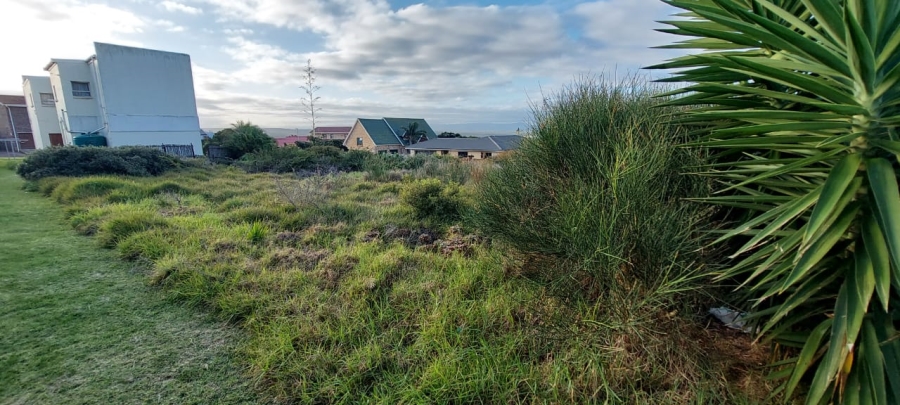  Bedroom Property for Sale in Wavecrest Eastern Cape